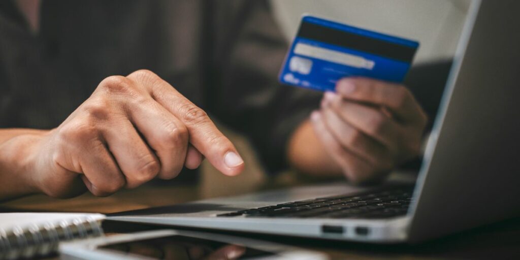 Using a Virtual Credit Card for International Shopping